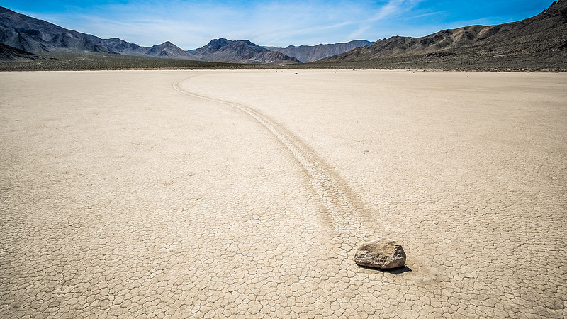Moving Rocks Strange phenomenon in Death Valley
